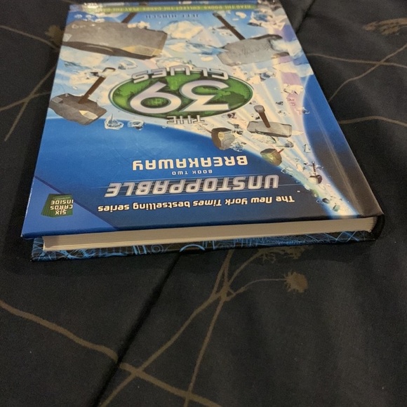 3 EUC Mystery Books - Infinity Ring, The 39 Clues, Zac Power - Picture 12 of 16